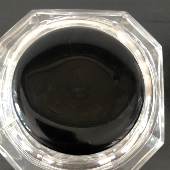 Paperweight Shell Motif - Picture 4 of 5